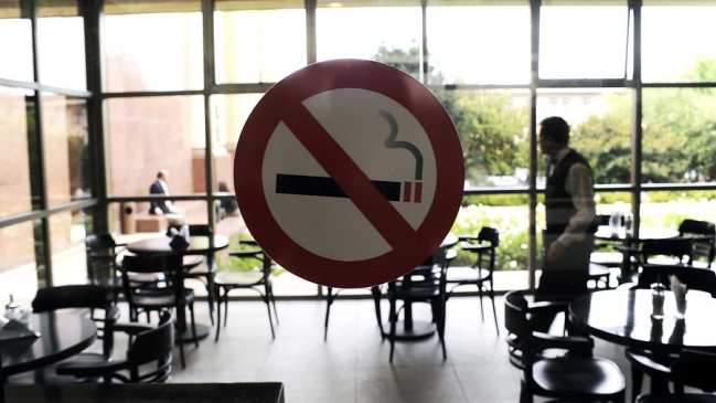 Continúa la polémica por el endurecimiento de la Ley Antitabaco