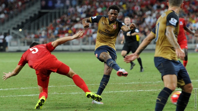 Arsenal debutó con un triunfo en su gira por Asia