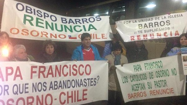 La frustración de los laicos de Osorno que viajaron a Bolivia para hablar con el papa
