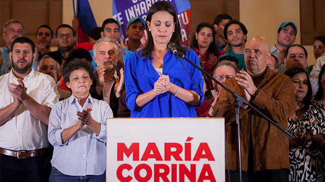 Venezuela: Contraloría inhabilitó a Machado, líder de la oposición