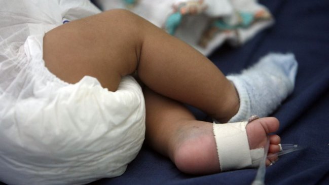 Policía encontró a un bebé al interior de un contenedor de basura en Madrid