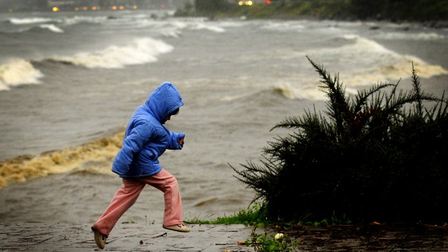 Onemi decretó alerta amarilla por lluvias y nevazones en el sur del país