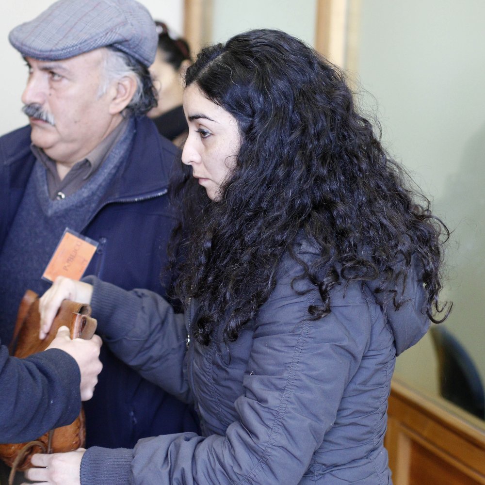 Justicia declaró culpable a madre de niña de tres años que cayó desde un octavo piso