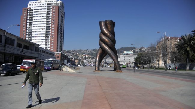 Gobernación anunció cortes de tránsito este martes en Valparaíso