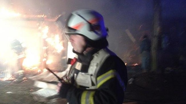 Incendio afecta a varios inmuebles en Puerto Montt