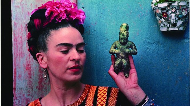 Exposición revela intimidad de Frida Kahlo a través de cartas y fotos