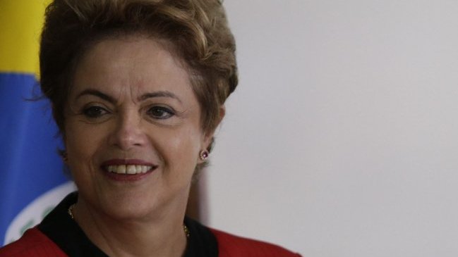 Aprobación del Gobierno de Rousseff se derrumba al 7,7 por ciento