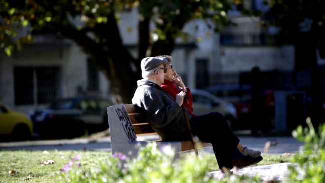 Minsal: Todos los mayores de 65 años accederán a la eliminación de cotización