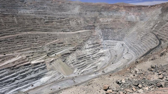 Estudio prevé menor ritmo de explotación de cobre en Chile desde 2025
