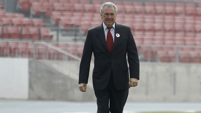 Alcalde Sabat: Hubo gente del gobierno (militar) que trabajó en la construcción del Monumental