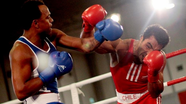 Miguel Véliz perdió con el cubano Savón y debió conformarse con el bronce en Toronto 2015