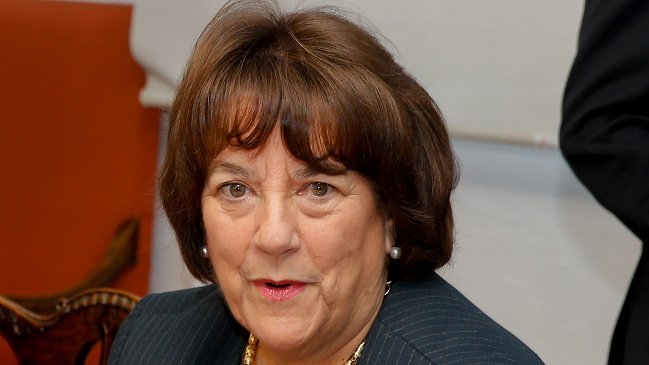 Ministra responde a críticas por gratuidad: Las instituciones deben dar garantías