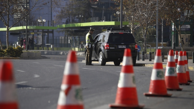 Experto: Restricción vehicular es una medida desesperada para que se use Transantiago