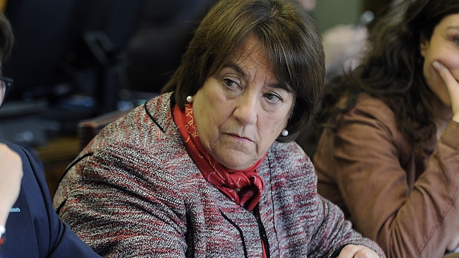 Ministra manifestó disposición a reunirse con profesores disidentes