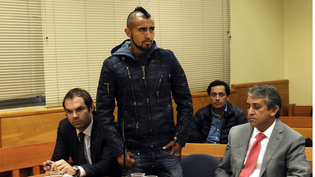 Arturo Vidal ya está en Chile para cumplir con charlas motivacionales