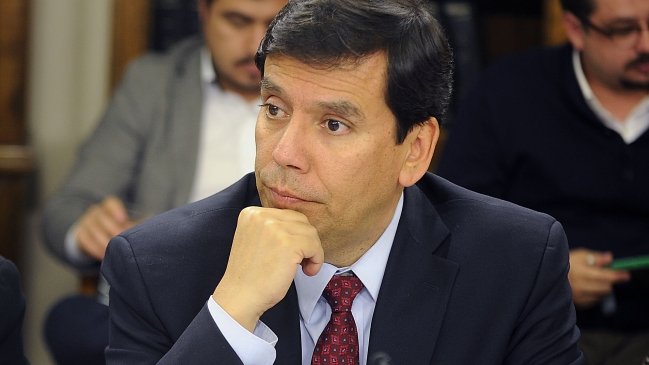 Caso SQM: Ex ministro Arenas declaró en calidad de testigo