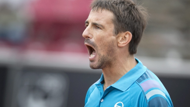 Tommy Robredo accedió a la final en Bastad tras batir a Alexander Zverev