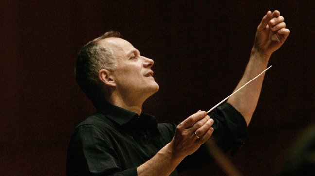 Maestro sueco debuta en Chile dirigiendo a la Sinfónica