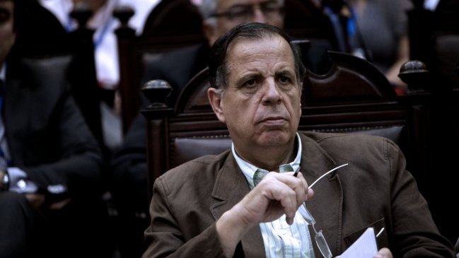 Gutenberg Martínez pide tomar más tiempo para debatir sobre el aborto