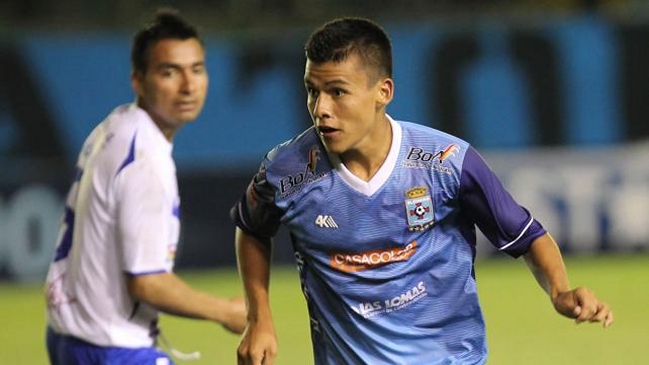 En Bolivia aseguran que Moisés Villaroel está a un paso de fichar por la U