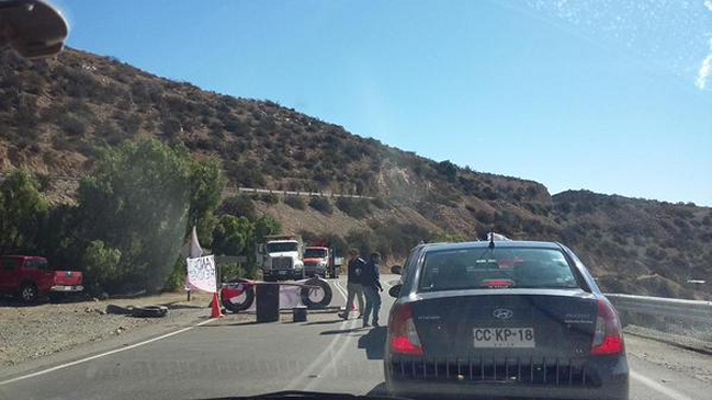 Vecinos de Andacollo bloquearon la ruta en protesta por incumplimiento de mineras