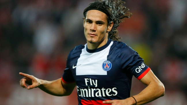 Cavani pidió al DT de PSG jugar de centrodelantero