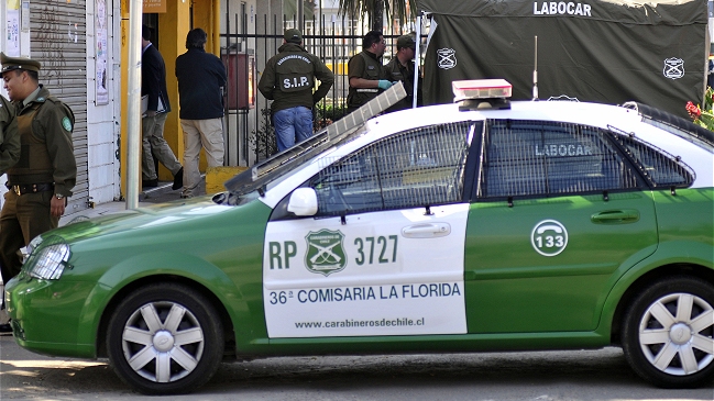 Delincuentes robaron automóvil desde el frontis de jardín infantil en La Florida