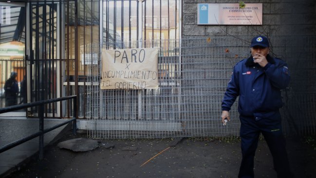 Funcionarios del Registro Civil exigen cumplir acuerdos de 2013