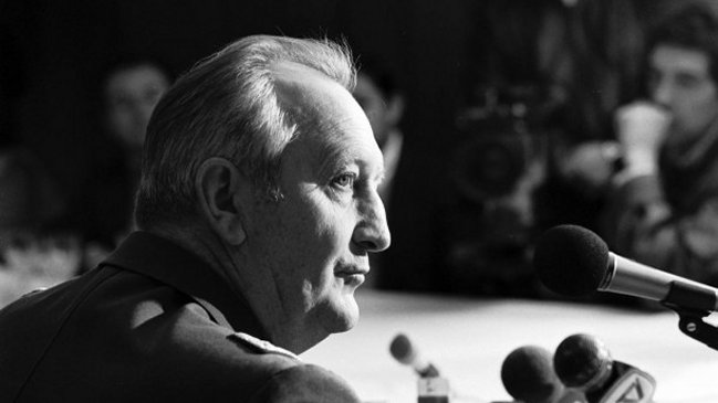 Caso Quemados: Abogados no descartaron citar a ex director de Carabineros