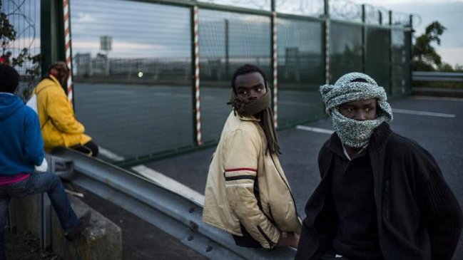 Policía francesa abortó nuevo intento de inmigrantes de entrar en el Eurotunnel