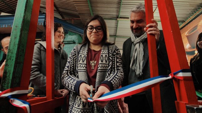 Con una ampliación de su espacio y entrega de libros, BiblioVega celebra sus 10 años