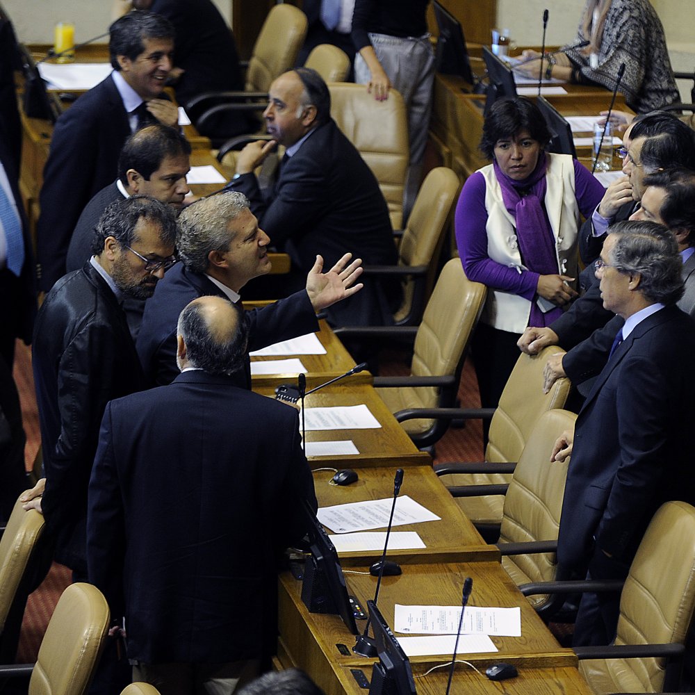 Aborto en casos de violación de menores genera discrepancias entre parlamentarios