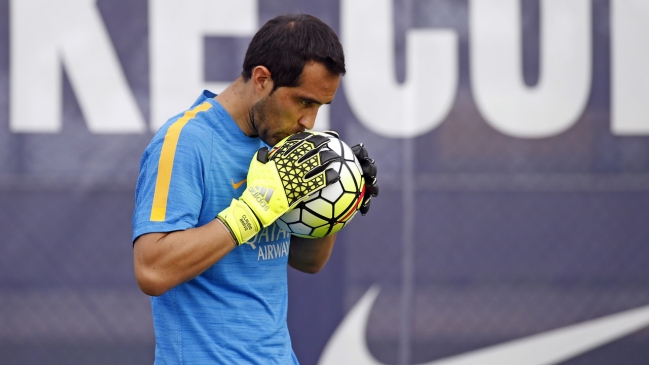 Claudio Bravo se reintegró al plantel de FC Barcelona
