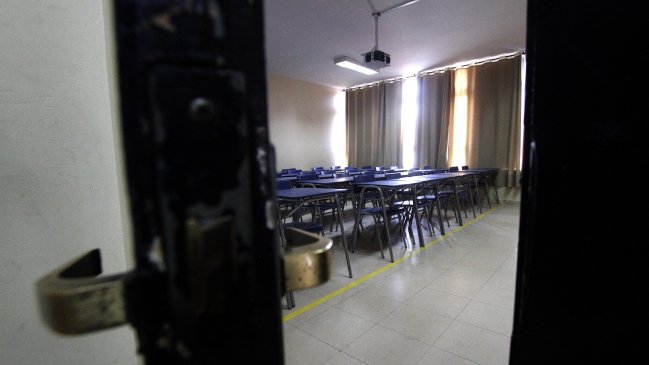 Descuentos en sus salarios provocaron molestia en profesores de Talca