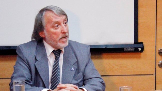 Ex subdirector jurídico del SII declaró en investigación contra fiscal Ayala