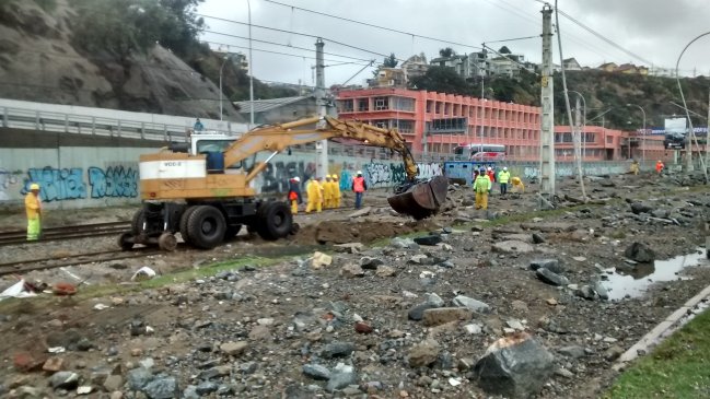 Anuncian plan de contingencia ante suspensión del metro en Valparaíso