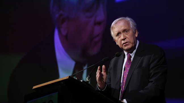 Burgos defendió gradualidad y abogó por el diálogo para 