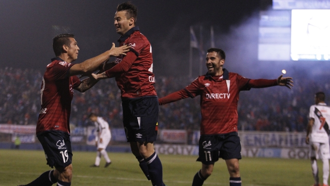 U. Católica logró un trabajado triunfo en la ida ante Danubio por Copa Sudamericana
