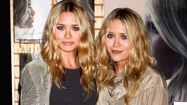 Demandan a gemelas Olsen por no pagar a becarios de su empresa