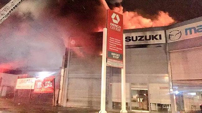 Incendio causó millonarios daños en la Zona Franca de Iquique