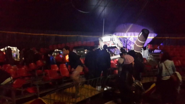 Desplome de galería de un circo dejó al menos 30 heridos en Salamanca