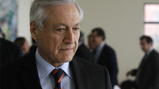 Gobierno por folletos bolivianos: Quieren dejarnos anclados en el pasado