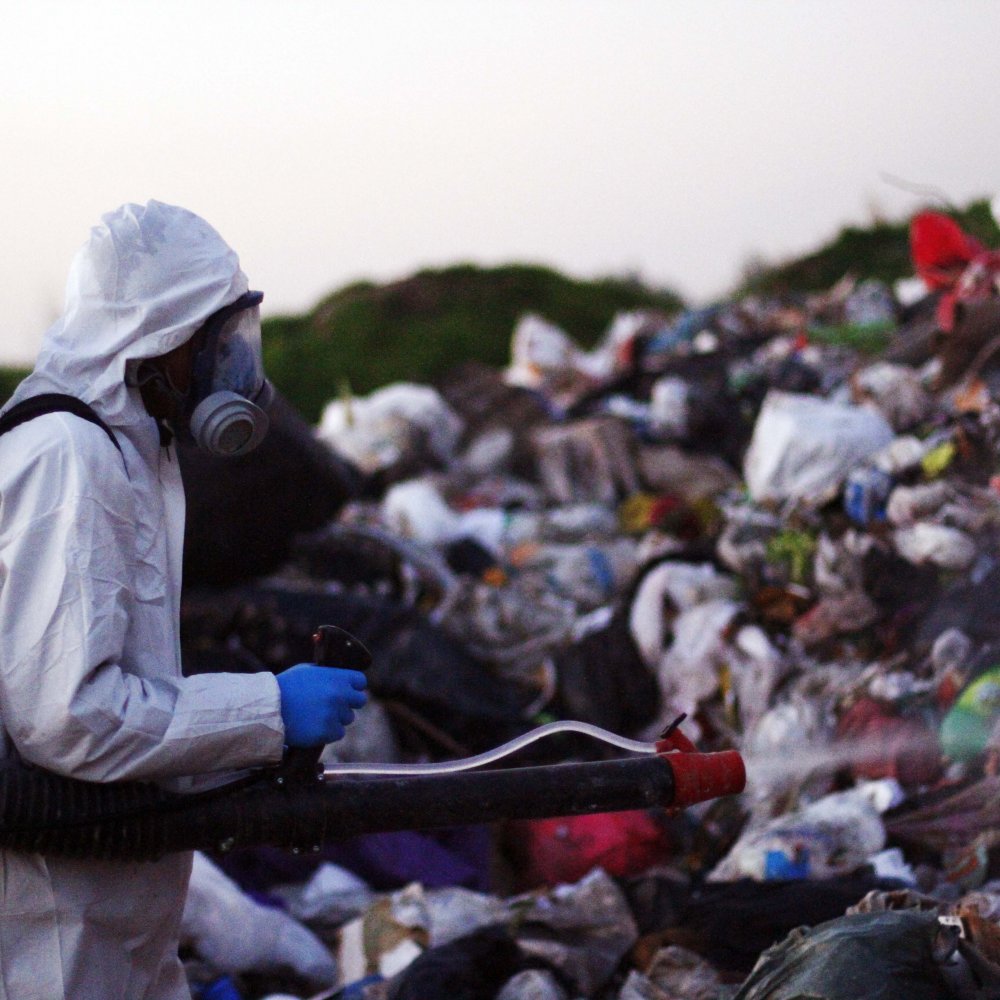 Intendencia Metropolitana declaró la guerra a 