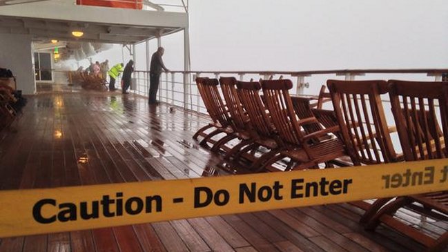 Tripulante chileno cayó por la borda de transatlántico Queen Mary 2