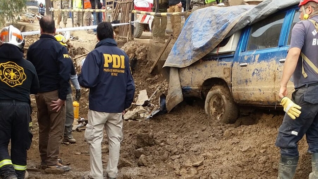 PDI halló cuerpo sepultado por el barro de aluviones en Tocopilla