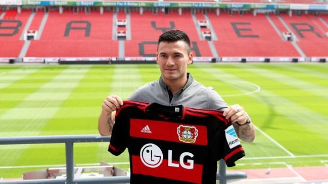 Charles Aránguiz: El fútbol chileno tomó mayor reputación con el trabajo de Marcelo Bielsa