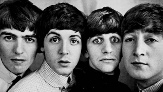 Subastarán en Nueva York el primer contrato de grabación de los Beatles