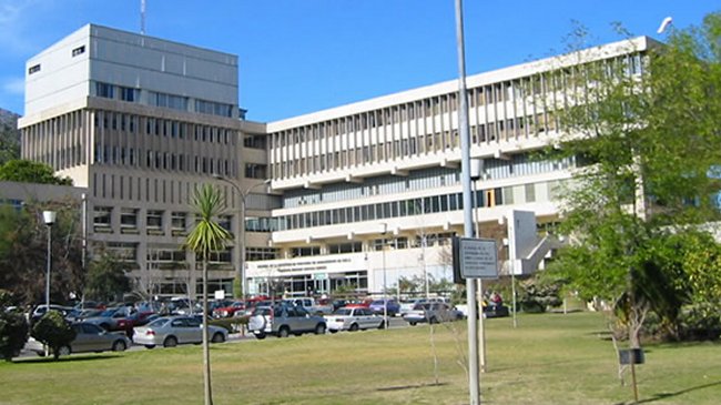 Funcionarios del Hospital Dipreca se movilizan tras acusar 