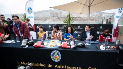   El pesaje oficial para el combate entre 