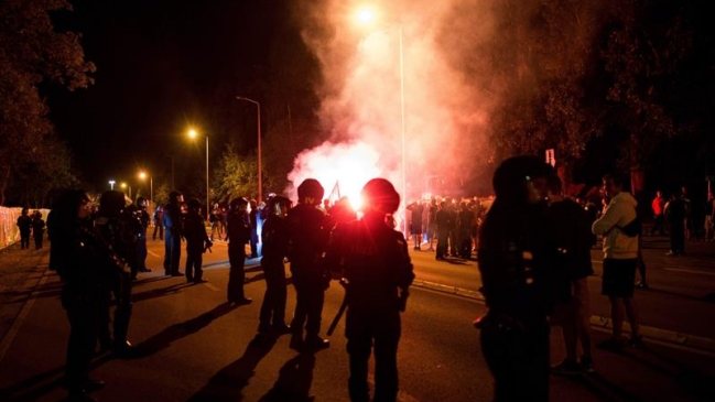 Al menos diez heridos dejó ataque de neonazis a refugiados en Alemania